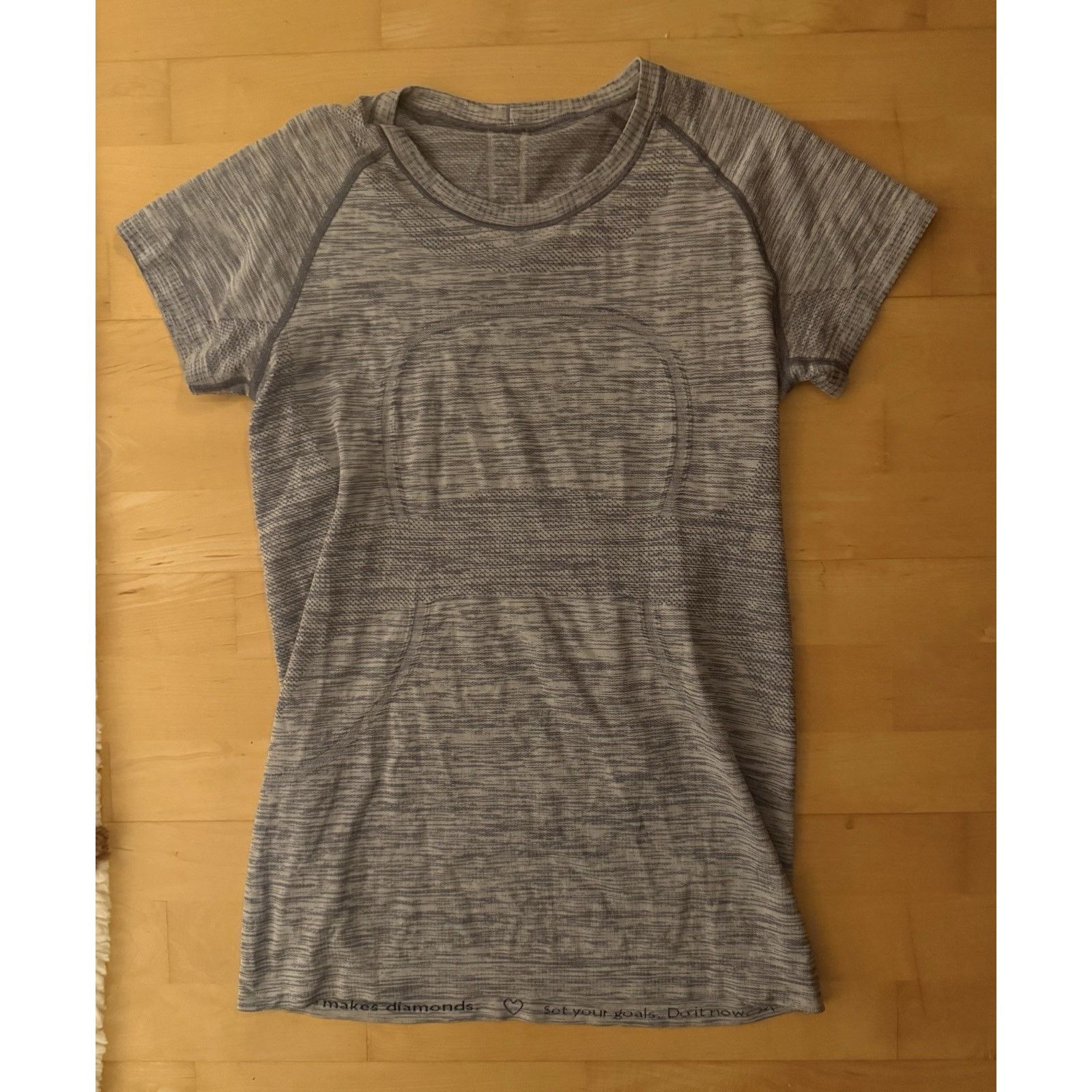 Lululemon Lululemon Swiftly Tech Space Dye Seamless Shirt Gray 10 Size L / US 10 / IT 46 - 2 Thumbnail