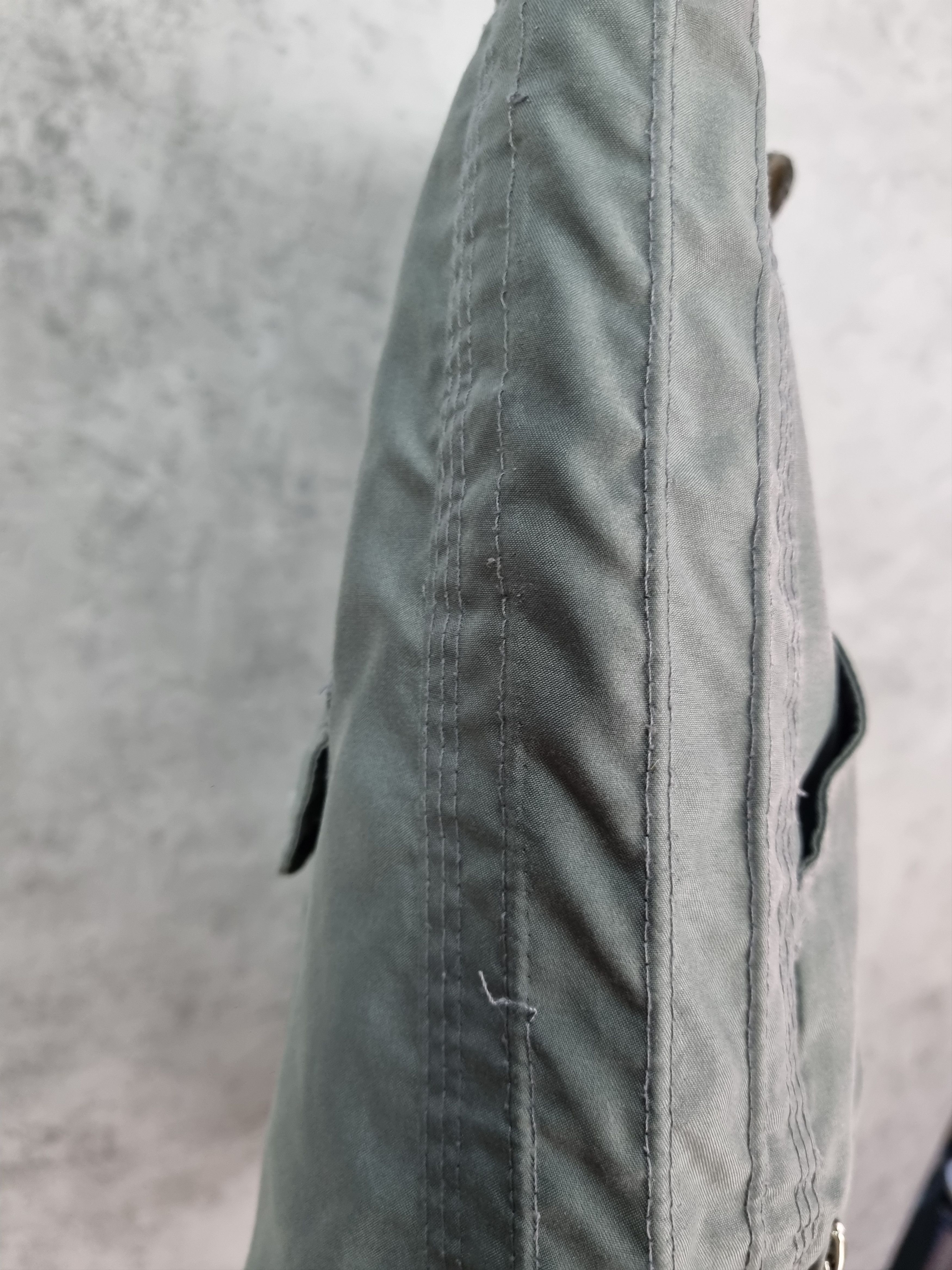 Oakley Oakley Nylon Cargo Utility Shorts with zipped pockets Size US 31 - 14 Thumbnail