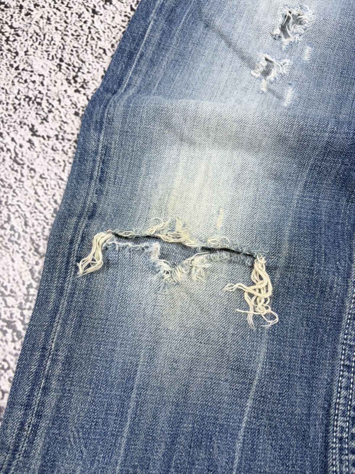 Diesel Diesel Thavar 008QL Distressed DNA Slim Skinny Jeans 31x32 Size US 31 - 4 Thumbnail