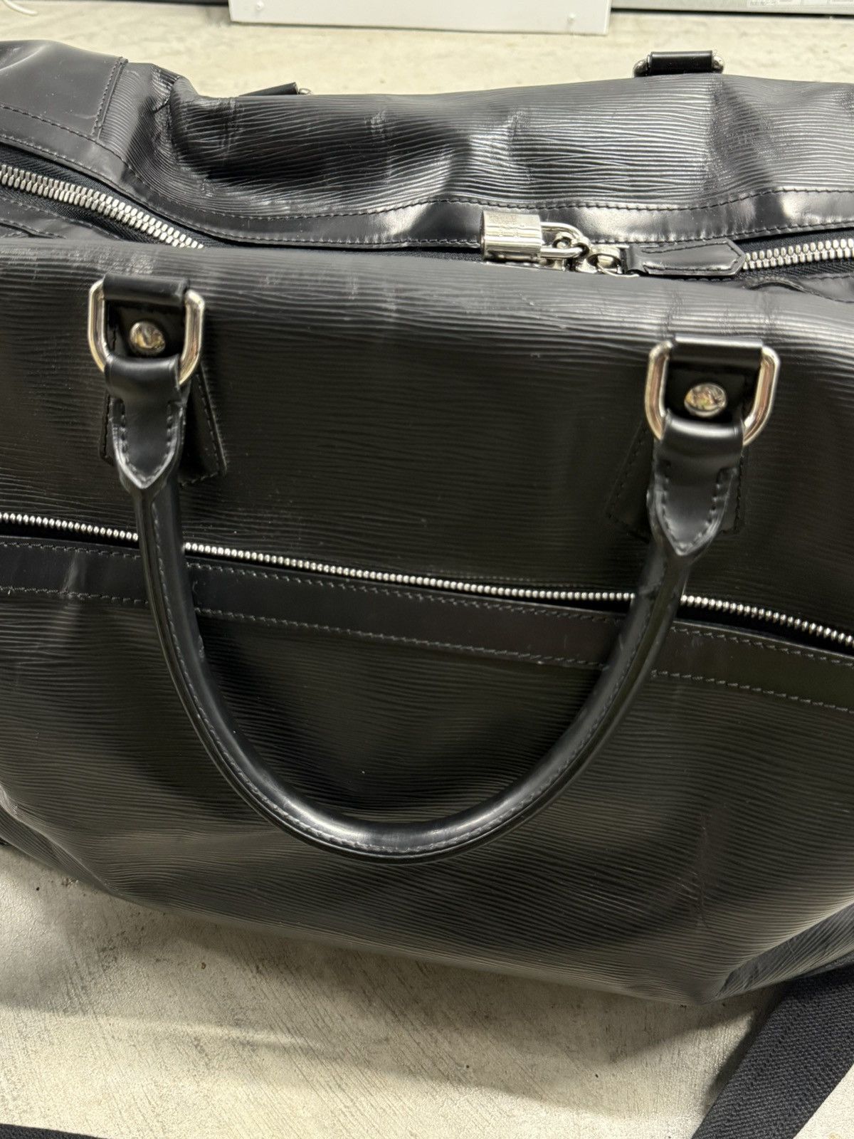 Louis Vuitton Louis Vuitton Epi Leather Duffle Bag Size ONE SIZE - 12 Thumbnail