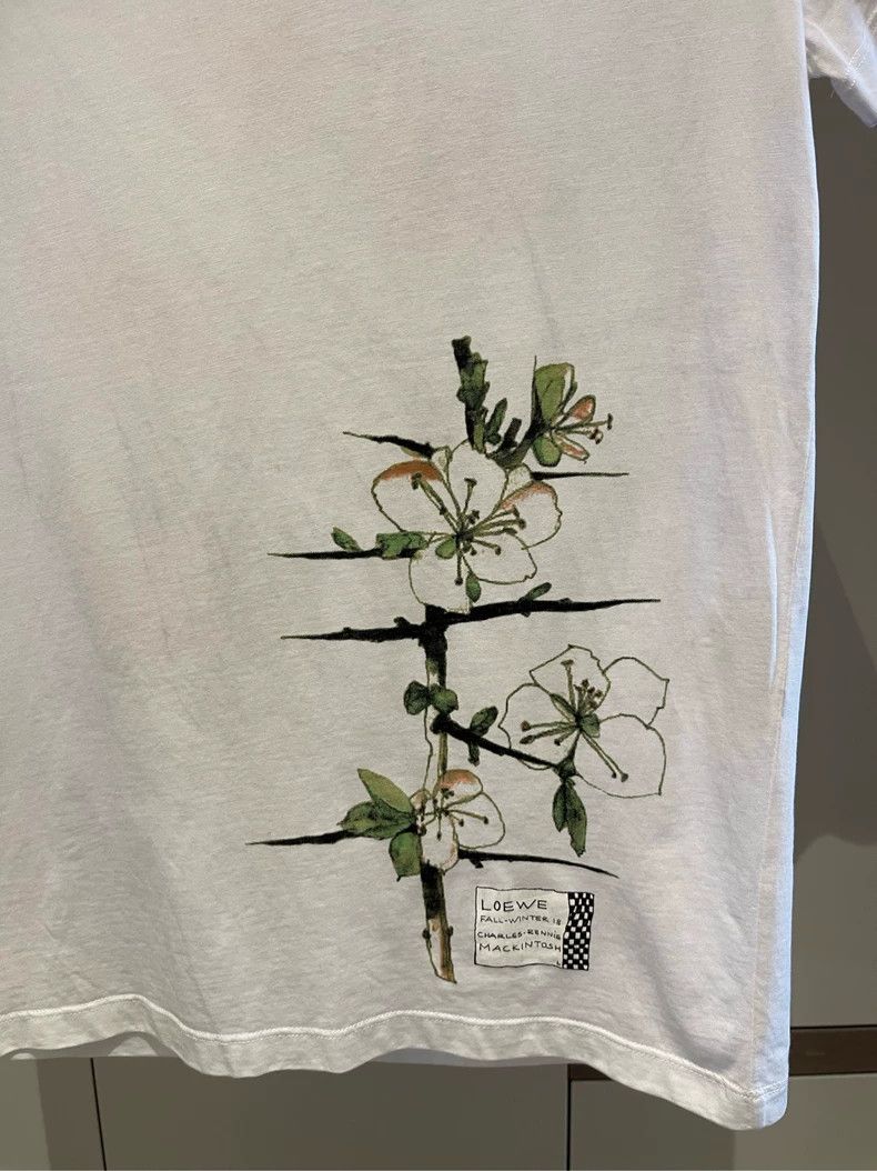 Loewe LOEWE White floral Logo short sleeve T-shirt Size XS / US 0-2 / IT 36-38 - 4 Thumbnail