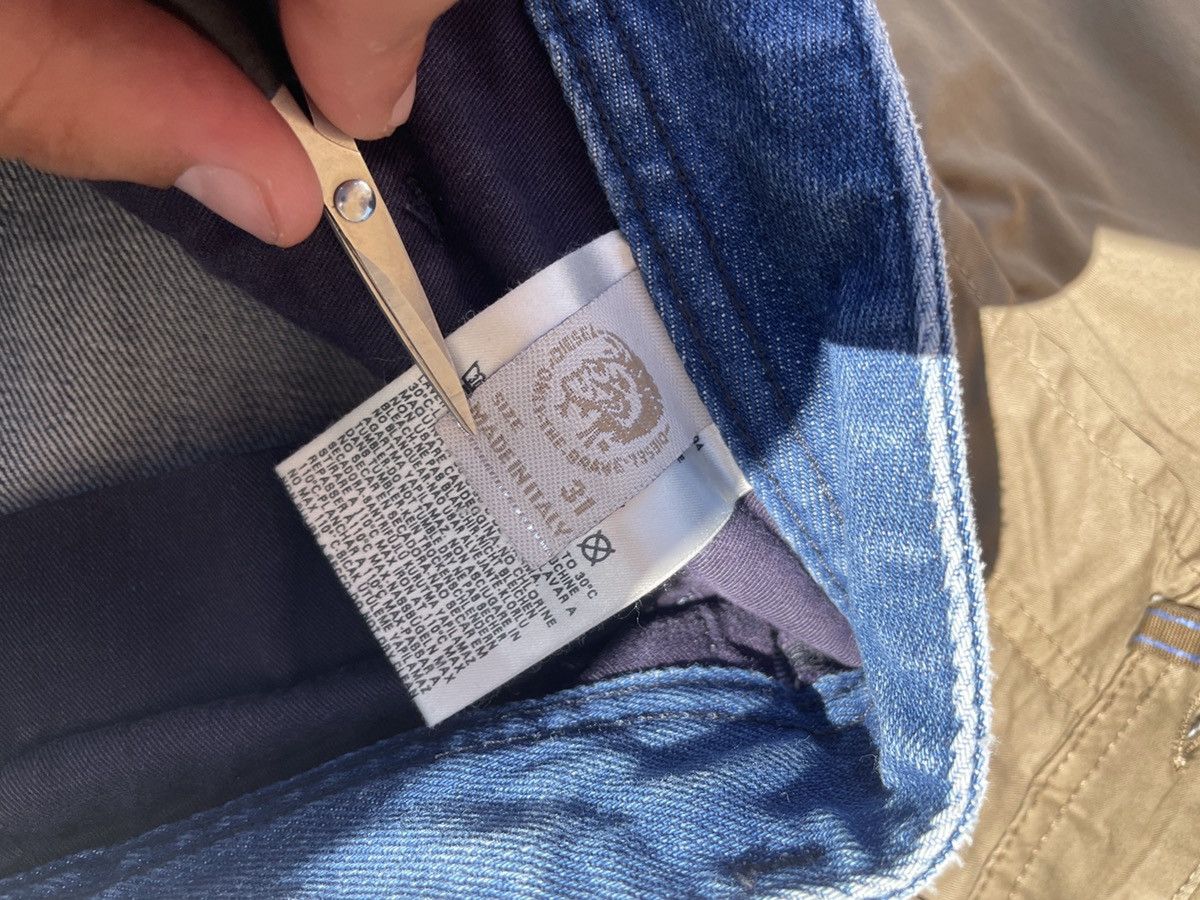 Diesel Men’s DIESEL SAFADO DISTRESSED DENIM BLUE JEANS SIZE 31/32 Size US 31 - 13 Thumbnail