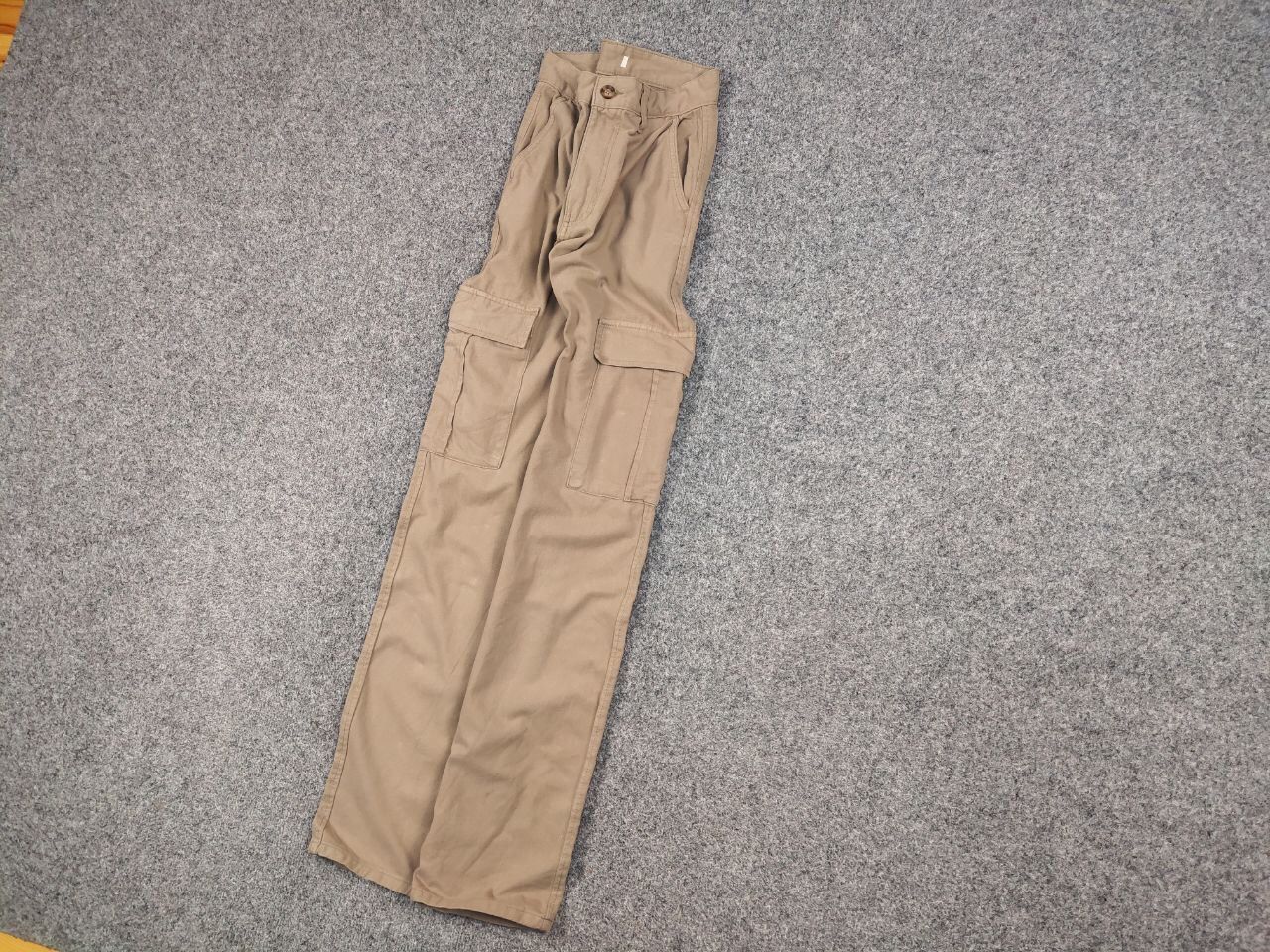 Japanese Brand Vintage 90's Japanese Baggy Beige Cargo Pants Y2K Hype Style Size US 29 - 3 Thumbnail