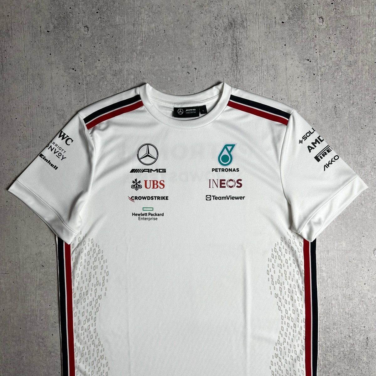 Mercedes-Benz × Tommy Hilfiger Formula Uno Mercedes Benz AMG Petronas T shirt Jersey Size US L / EU 52-54 / 3 - 2 Thumbnail