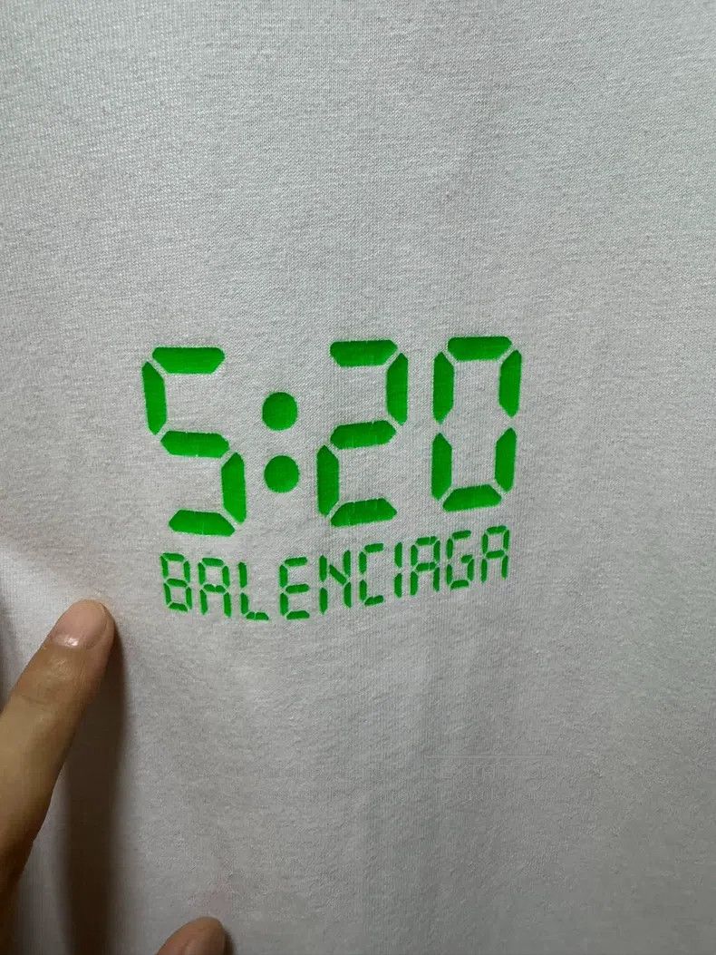 Balenciaga Balenciaga 520 Round Neck Loose Short Sleeve Size US XS / EU 42 / 0 - 2 Thumbnail