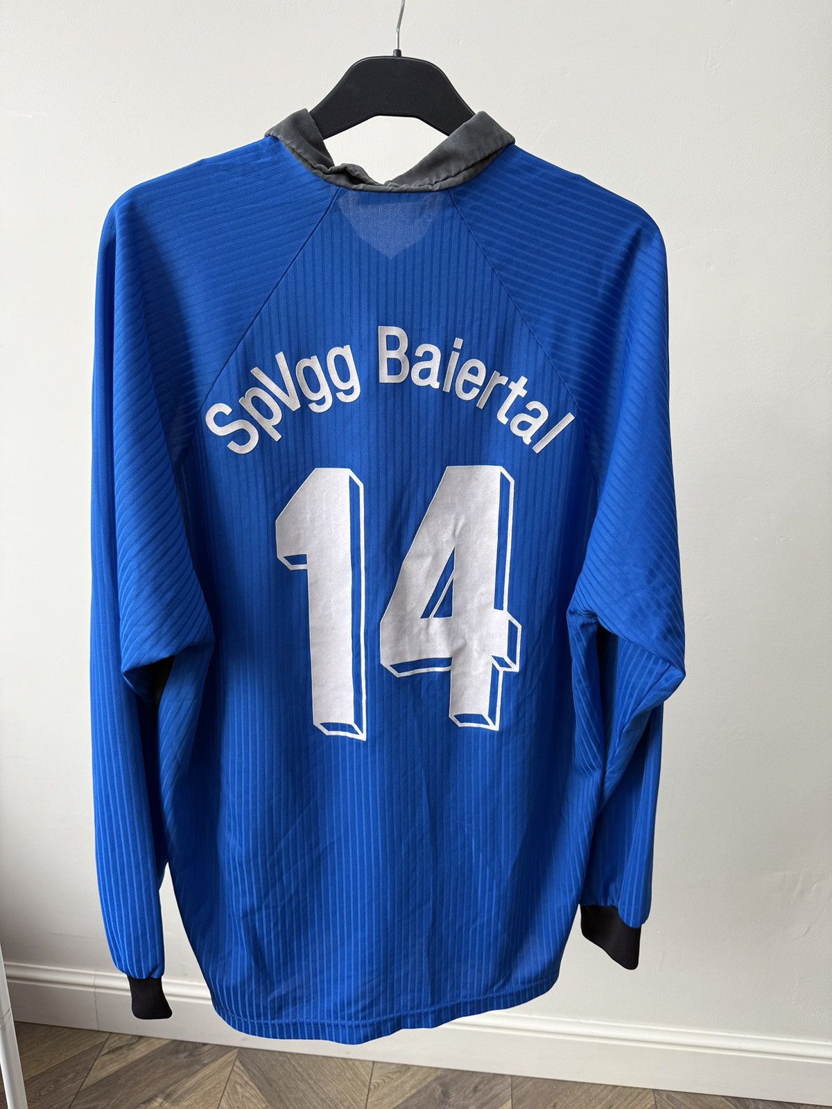 Umbro Vintage Umbro SpVgg Baiertal #14 Football Long Sleeve Jersey Size US L / EU 52-54 / 3 - 9 Thumbnail