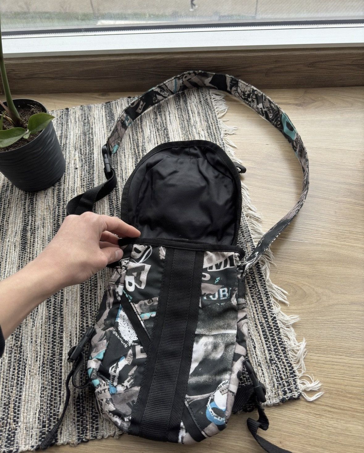Diesel × Vintage Vintage Diesel Y2K Cross body Camo Military messenger bag Size ONE SIZE - 6 Thumbnail