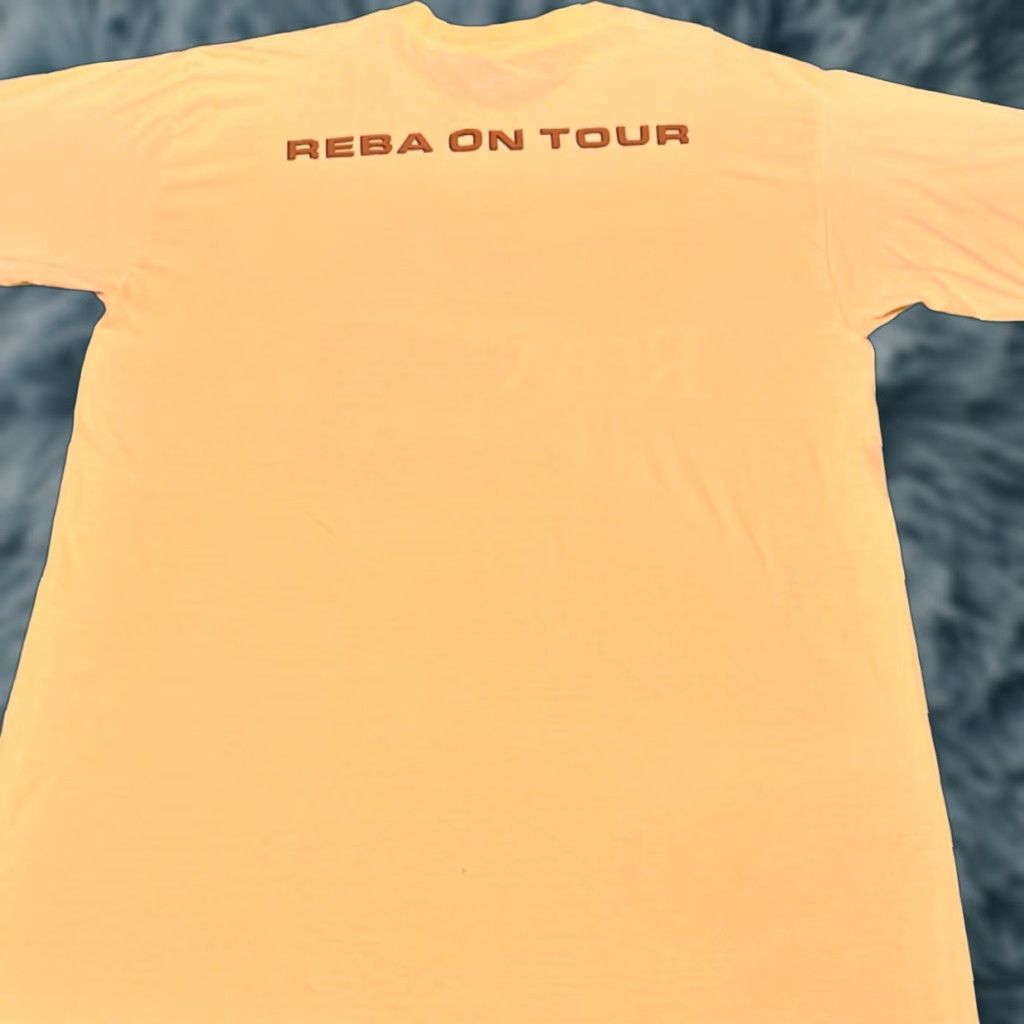 Vintage VINTAGE Reba On Tour 90s Band Tee Shirt Mens Size L Yellow 1990s 2000s VTG Concert Music Band Tee Size US L / EU 52-54 / 3 - 1 Thumbnail