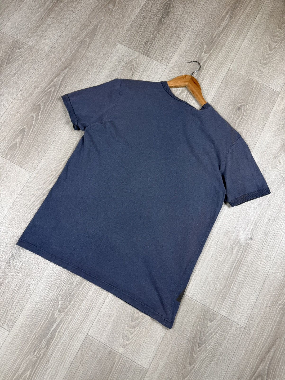 Dolce & Gabbana Vintage Dolce & Gabbana Distressed T-Shirt Big Logo Size L Size US L / EU 52-54 / 3 - 8 Thumbnail