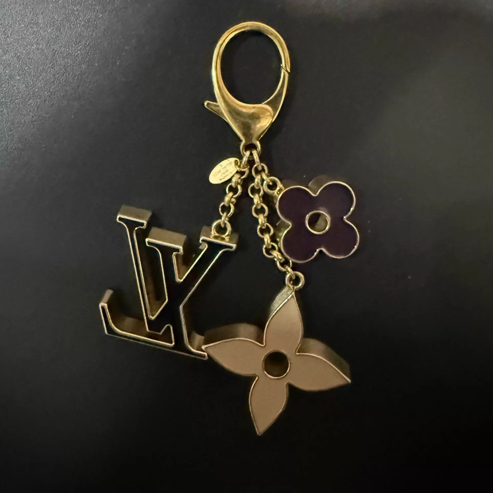 Louis Vuitton LV Flower Clover Logo Charm 99 New Size ONE SIZE - 5 Thumbnail