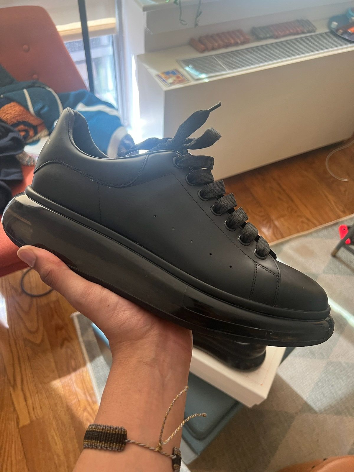 Alexander McQueen Alexander McQueen Men’s Oversized Sneaker SZ44 Size US 11 / EU 44 - 11 Thumbnail