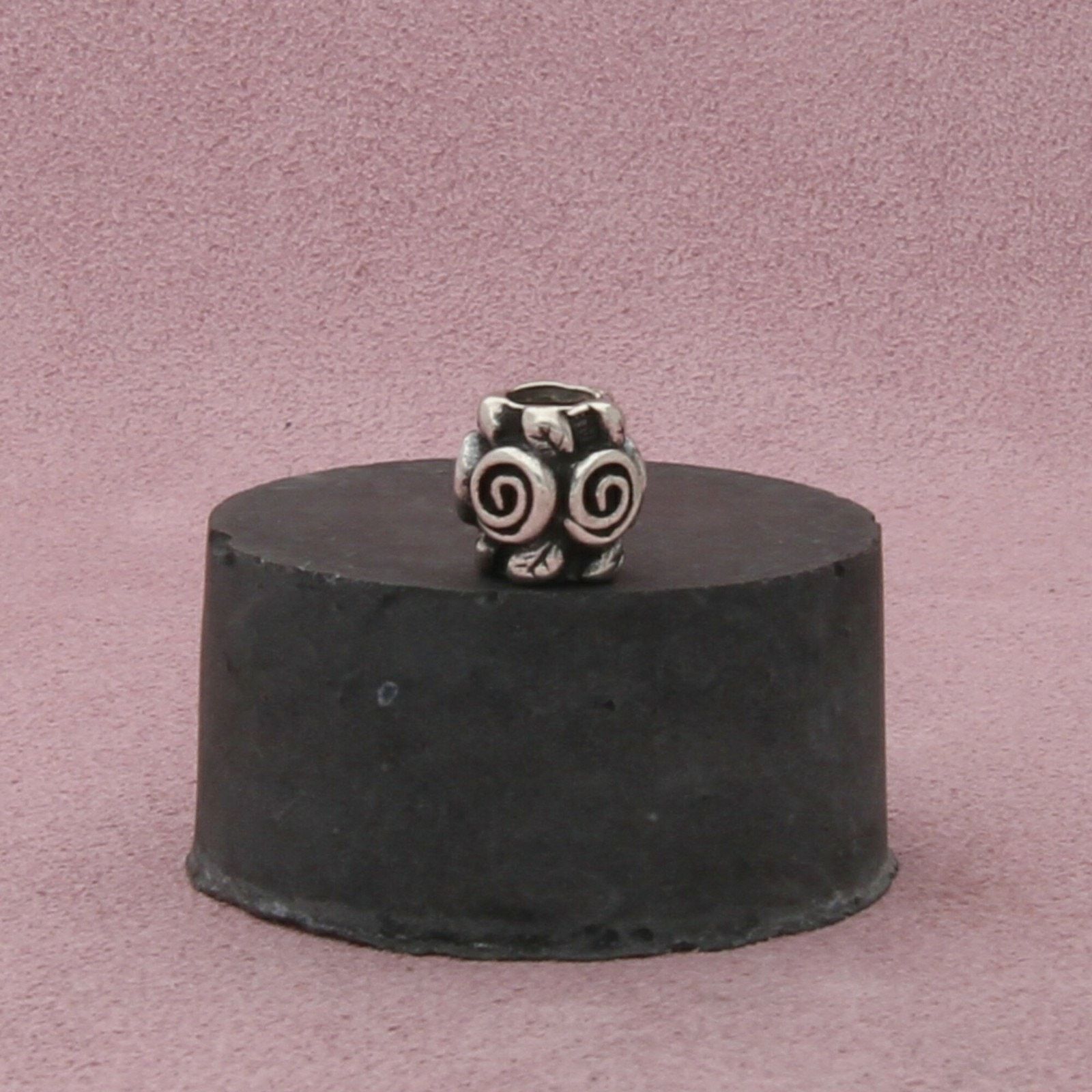 pandora pandora sterling silver rose leaf bead charm pendant Size ONE SIZE - 2 Thumbnail