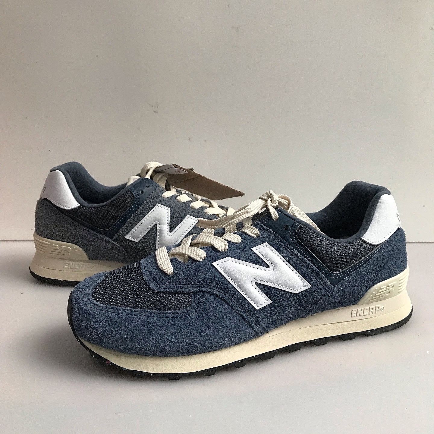 New Balance New Balance 574 Navy Blue cream New Balance Men's U574RBJ Size US 9 / EU 42 - 1 Thumbnail