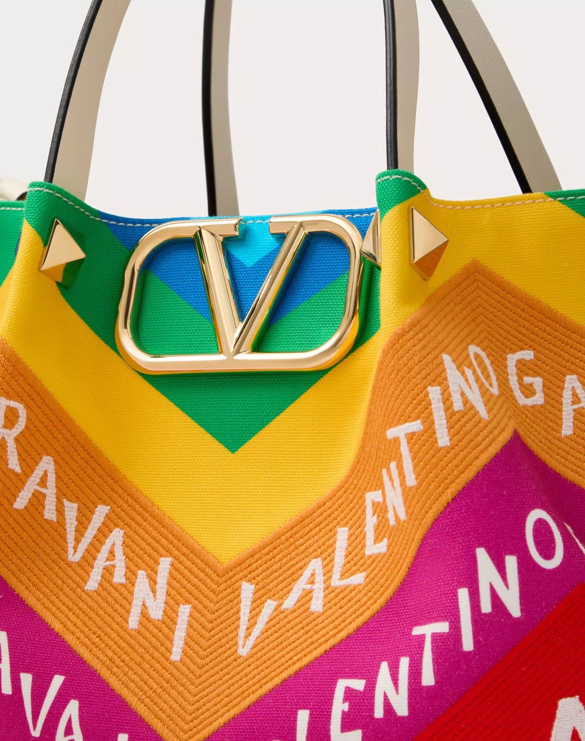 Valentino o1s1wg110625 Size:OS/Escape Medium Shoping Bag in Multicolor Size ONE SIZE - 7 Thumbnail