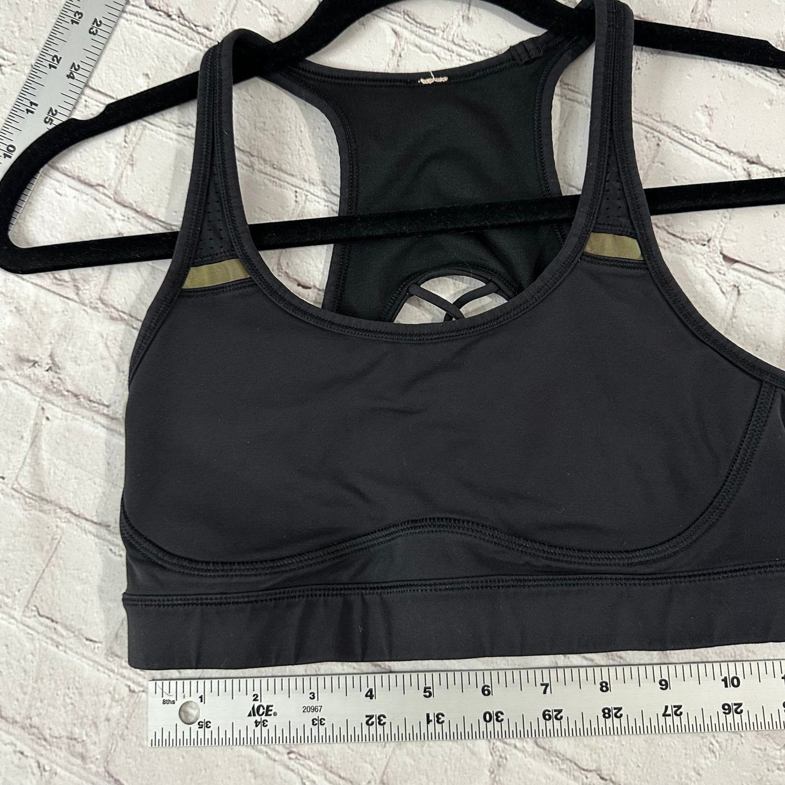 Lululemon lululemon sports bra size 6 Size S / US 4 / IT 40 - 3 Thumbnail