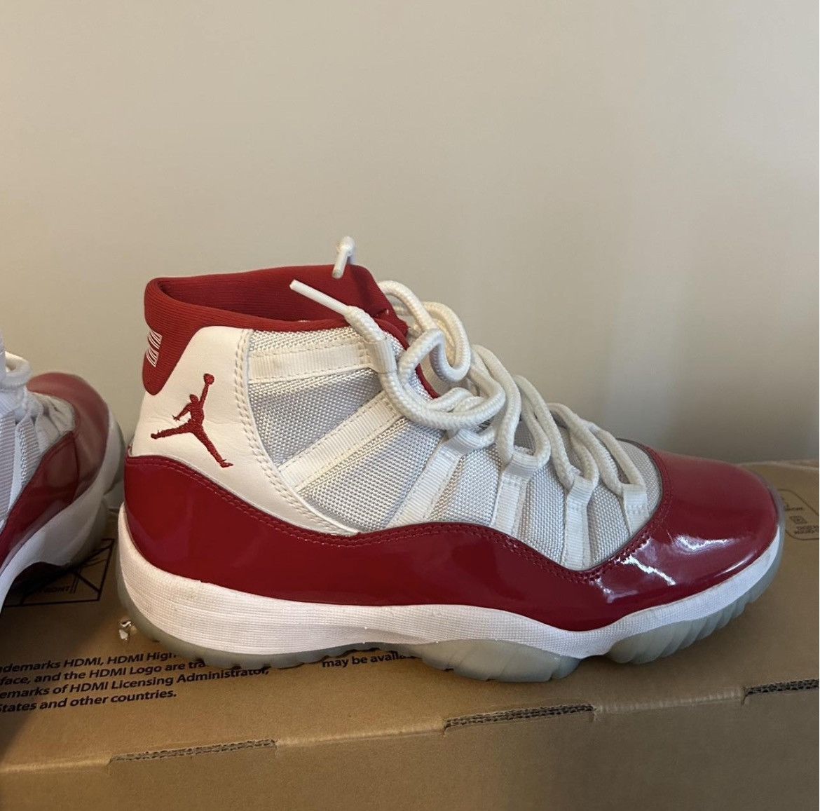 Jordan Brand Jordan Cherry 11s Size US 9 / EU 42 - 4 Thumbnail