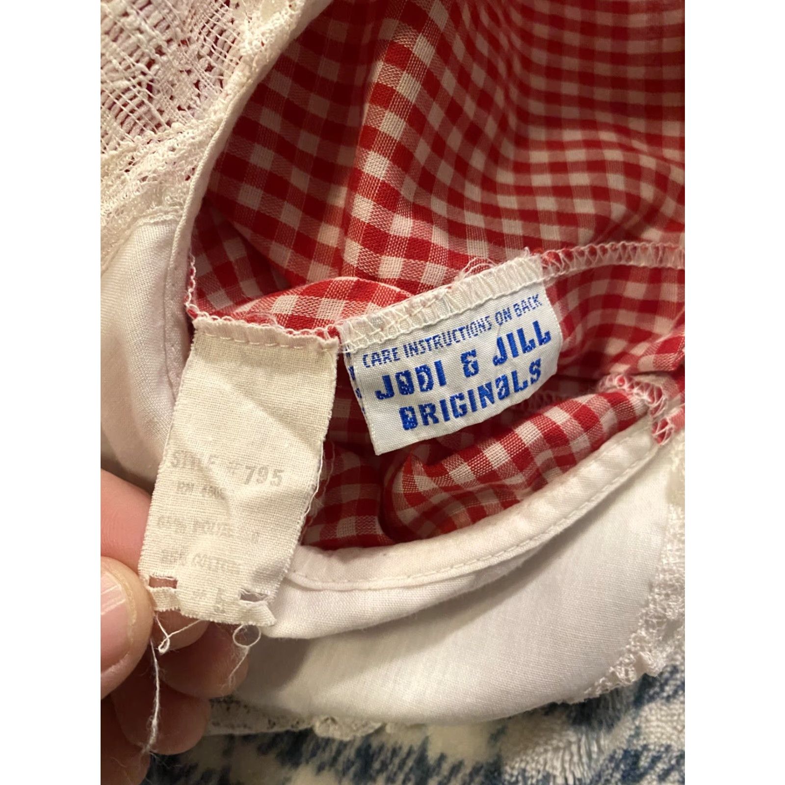 Vintage VINTAGE 60s Jodi & Jill Little Girls Farm Dress Plaid & Lace Size 5 Size ONE SIZE - 4 Thumbnail