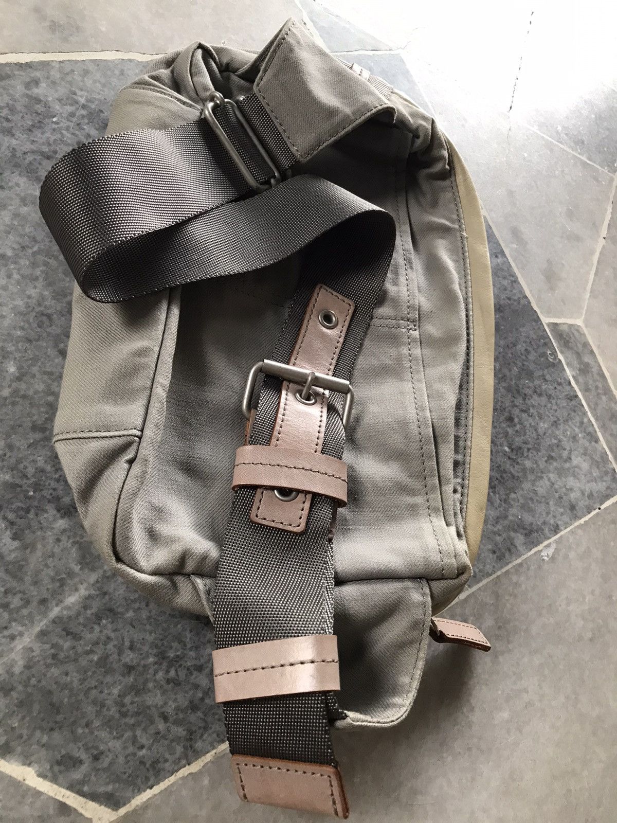 Yohji Yamamoto Y’saccs Yohji Yamamoto Horse Leather Crossbody Waist Bag Size ONE SIZE - 9 Thumbnail