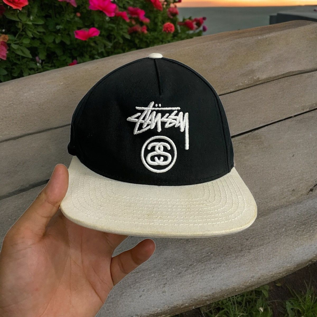 Stussy Stussy Snap back Black White Embroidery Logo Size ONE SIZE - 1 Thumbnail