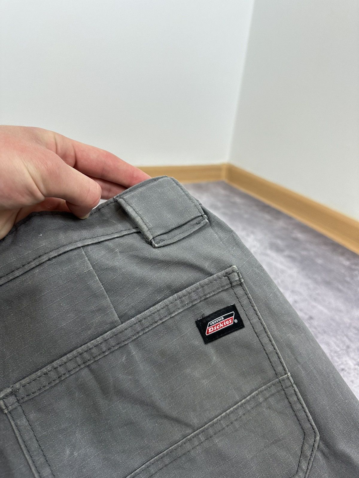 Dickies Vintage Dickies Cargo Carpenter Baggy Work Hype Y2K Shorts Size US 44 / EU 60 - 8 Thumbnail