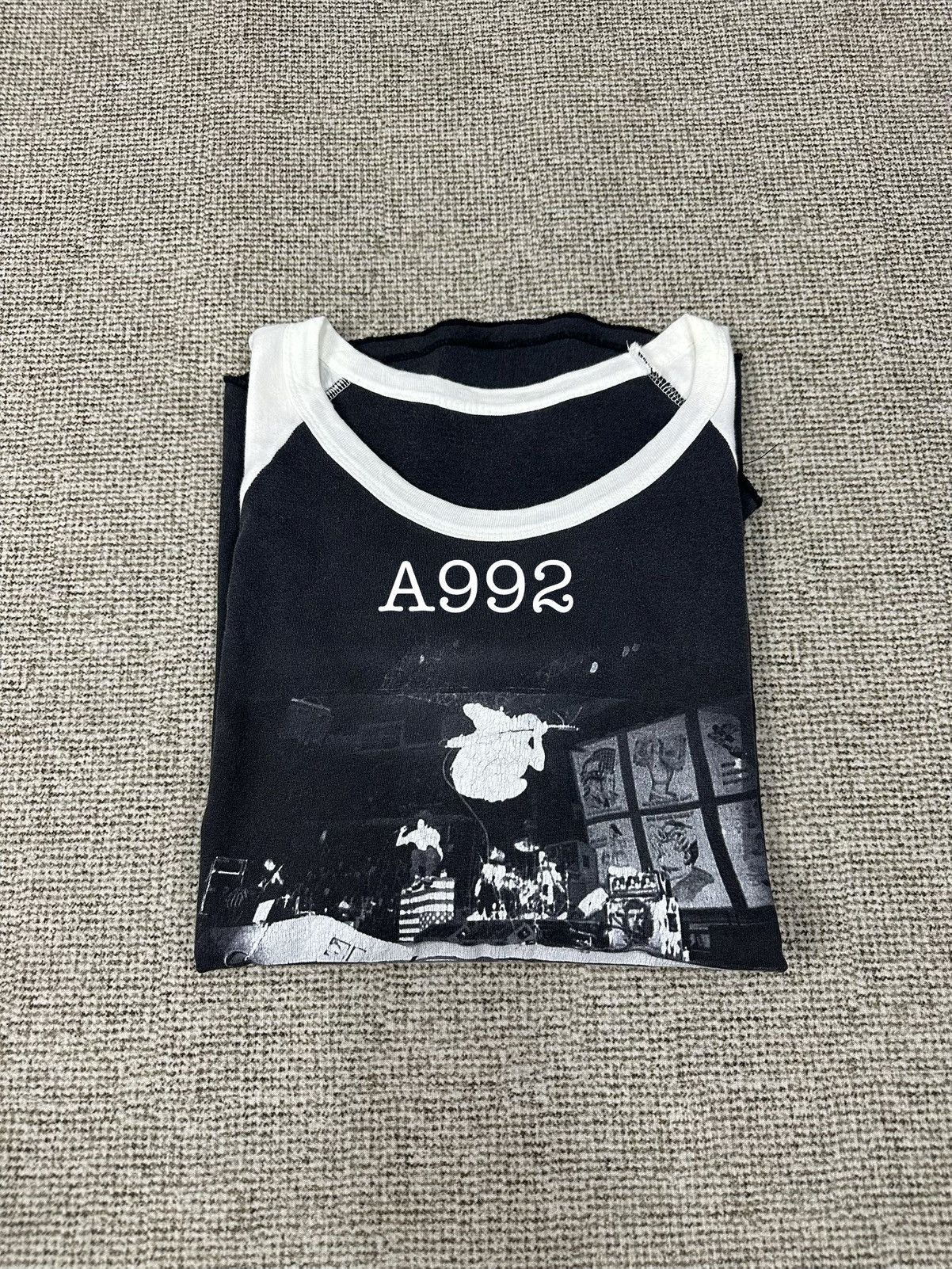 Band Tees Rage Against The Machine 3Q tshirt A992 Size US S / EU 44-46 / 1 - 6 Thumbnail