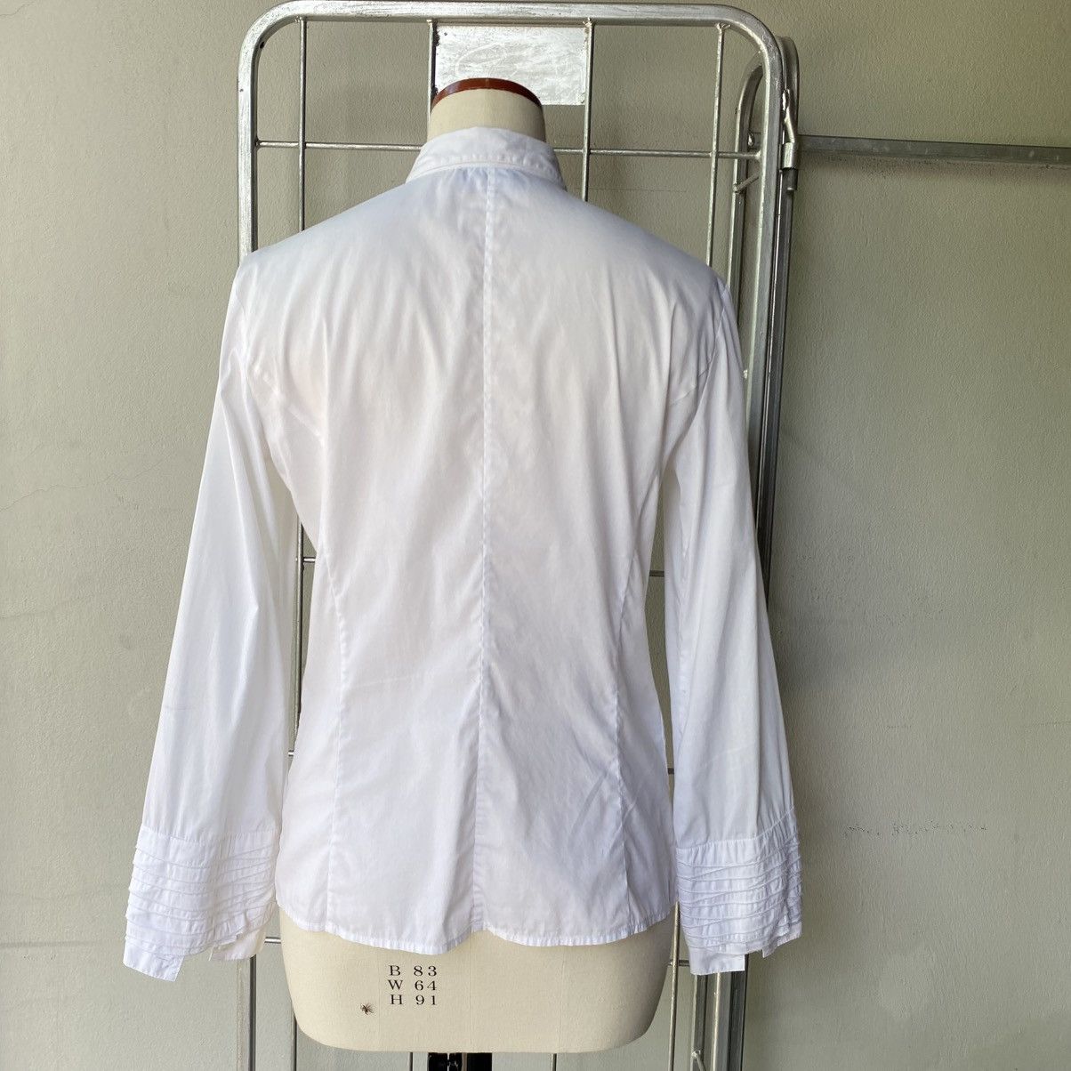 Emporio Armani EMPORIO ARMANI White Ruffle Cuff Fitted Shirt Size M / US 6-8 / IT 42-44 - 5 Thumbnail