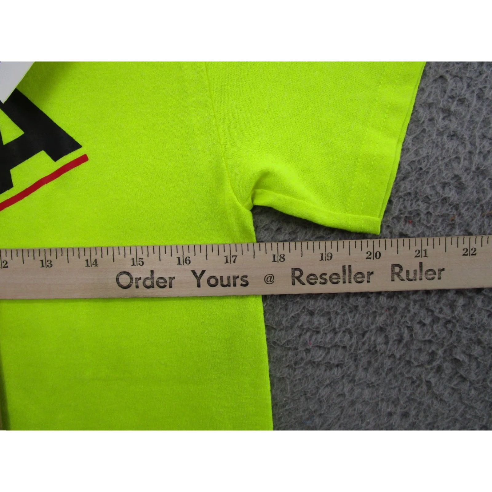 Gildan VINTAGE I Love Aruba Spell Out Lime Green T-Shirt W/Sticker Adult Size S Tourist NEW Size US S / EU 44-46 / 1 - 6 Thumbnail