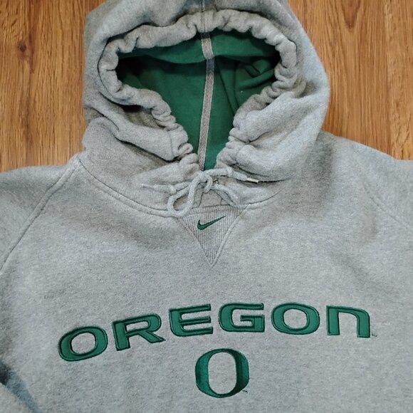 Nike Vintage Nike Oregon Ducks Mid Swoosh Hoodie Sweatshirt Size US XL / EU 56 / 4 - 1 Thumbnail