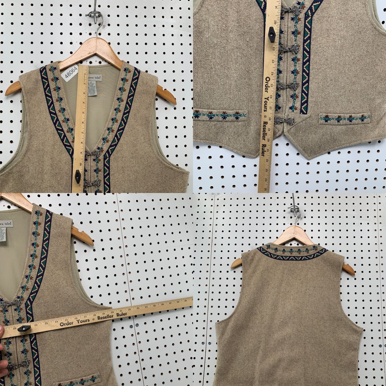 Vintage VINTAGE Northern Womens Vest Wool Tyrolean Austrian Beig Beige Folkloric Boho Small Wool Tyrolean Vest Womens Small Beige Bohemian Winter Fall Womens Size S / US 4 / IT 40 - 8 Thumbnail