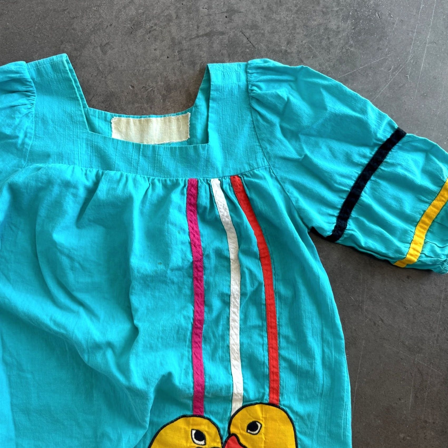 Vintage VINTAGE Embroidered Lovebirds Puff Sleeve Turquoise Ruffle Hem Dress L Womens L Sized Midi Dress Size L / US 10 / IT 46 - 2 Thumbnail