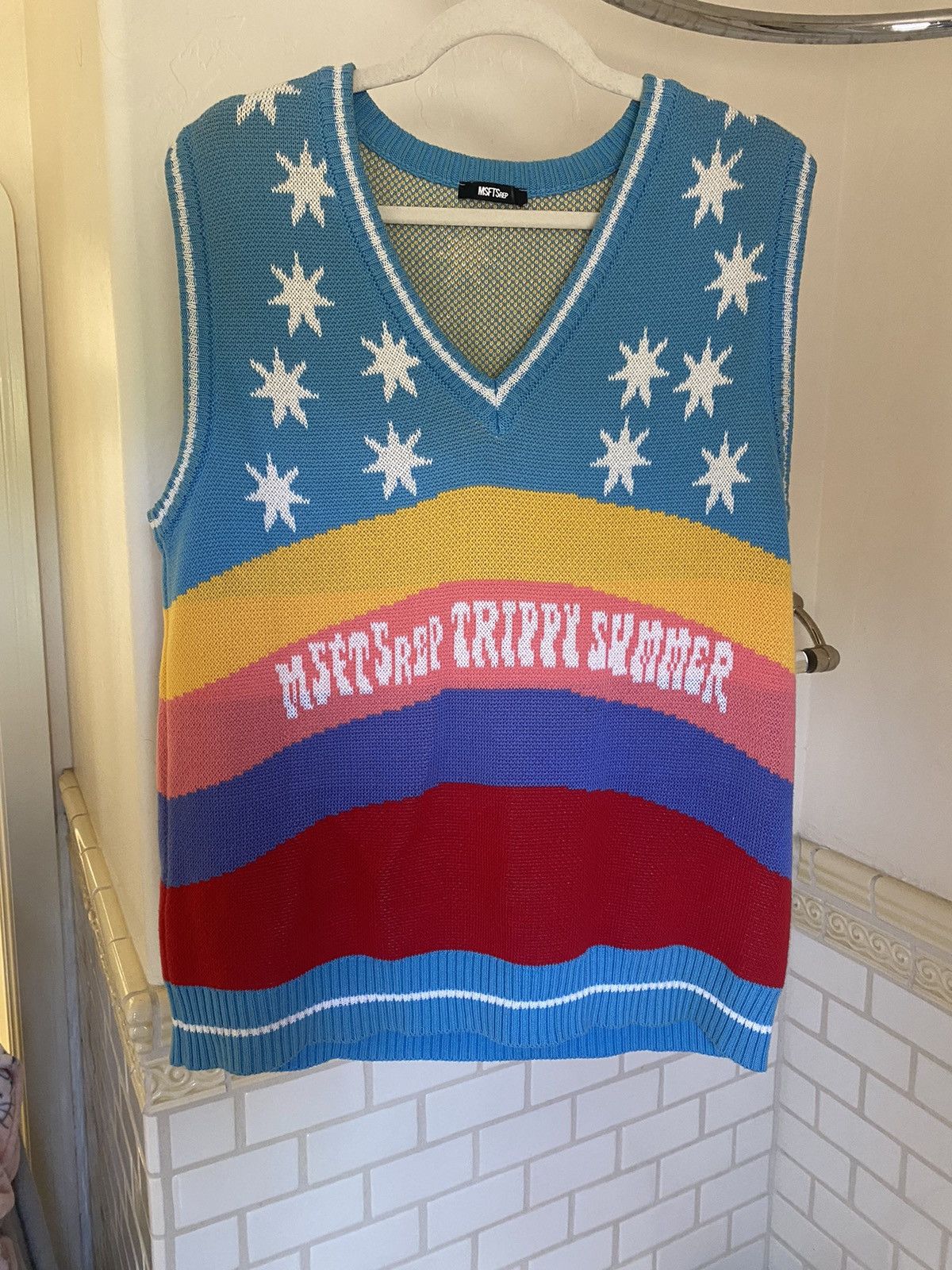 MSFTSrep Trippy Summer Rainbow Vest