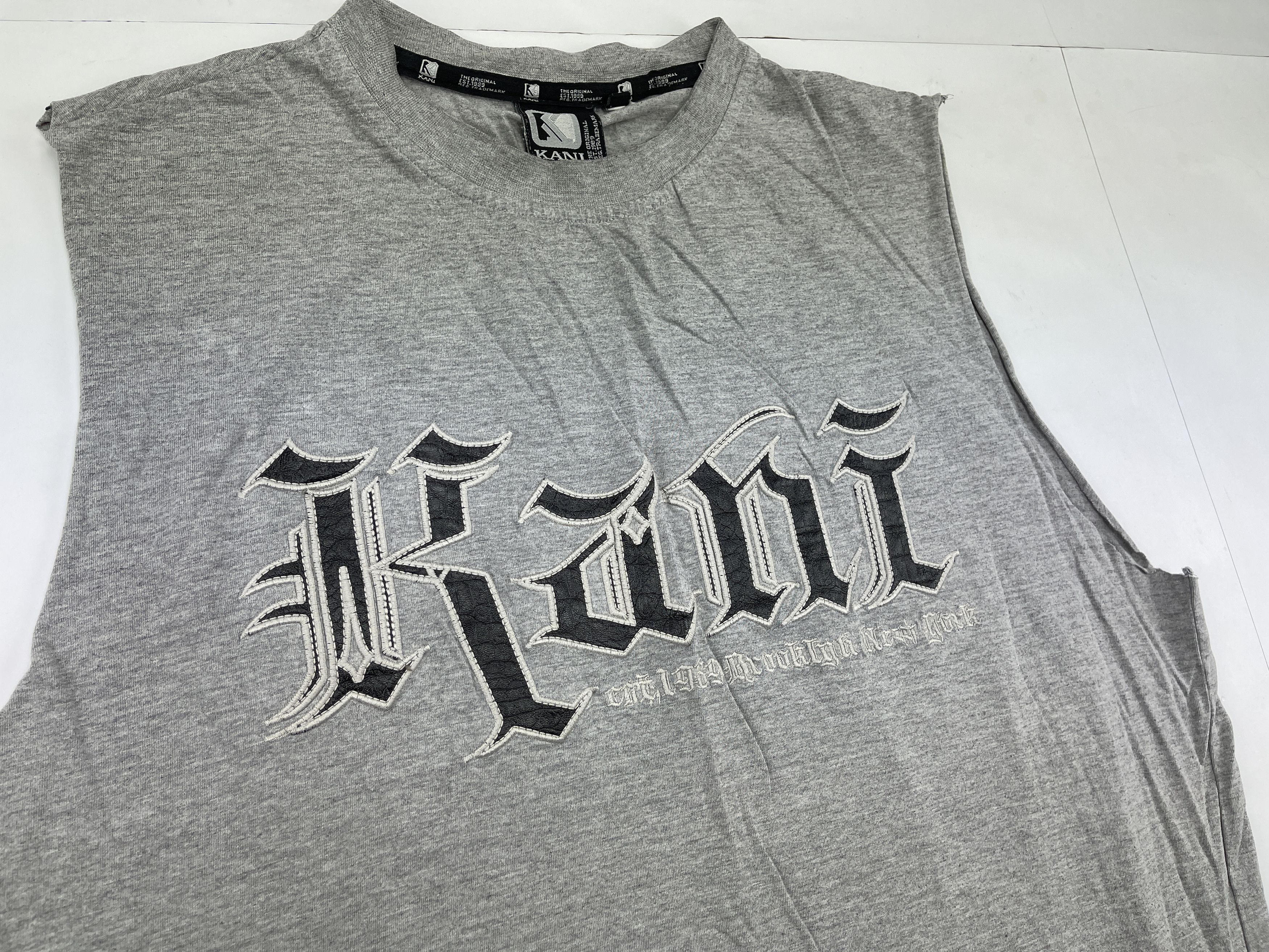 Karl Kani Karl Kani t-shirt, vintage 90s, 1990s hip hop, tank, size L Size US L / EU 52-54 / 3 - 4 Thumbnail