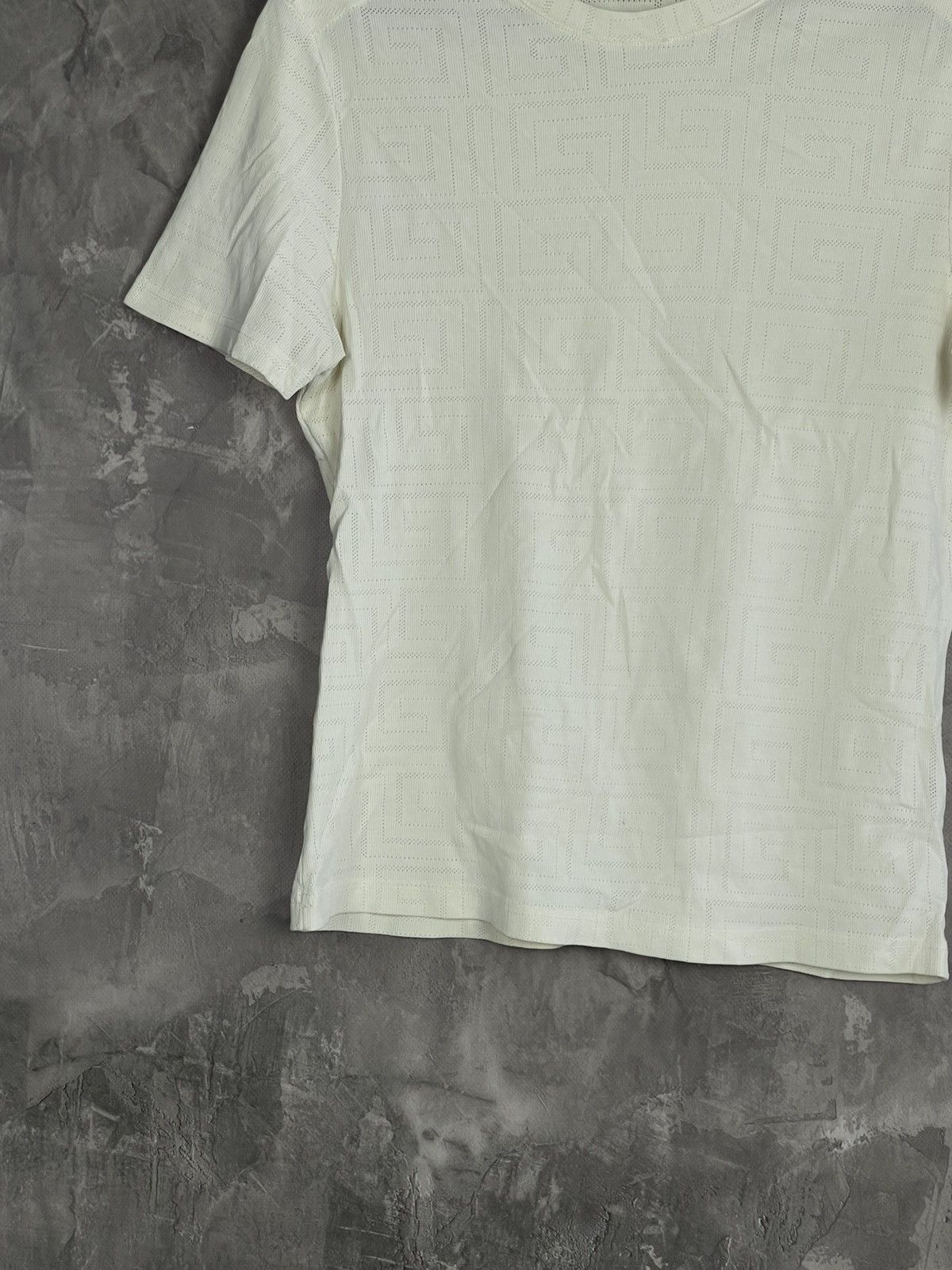 Vintage Vintage Versace T-Shirt Y2K Fashion Italy Size S / US 4 / IT 40 - 5 Thumbnail
