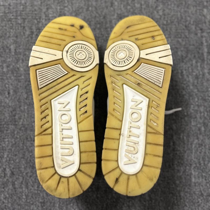 Louis Vuitton Louis Vuitton Trainer White Low-Top Sneakers - Size US 10.5 / EU 43-44 - 4 Thumbnail