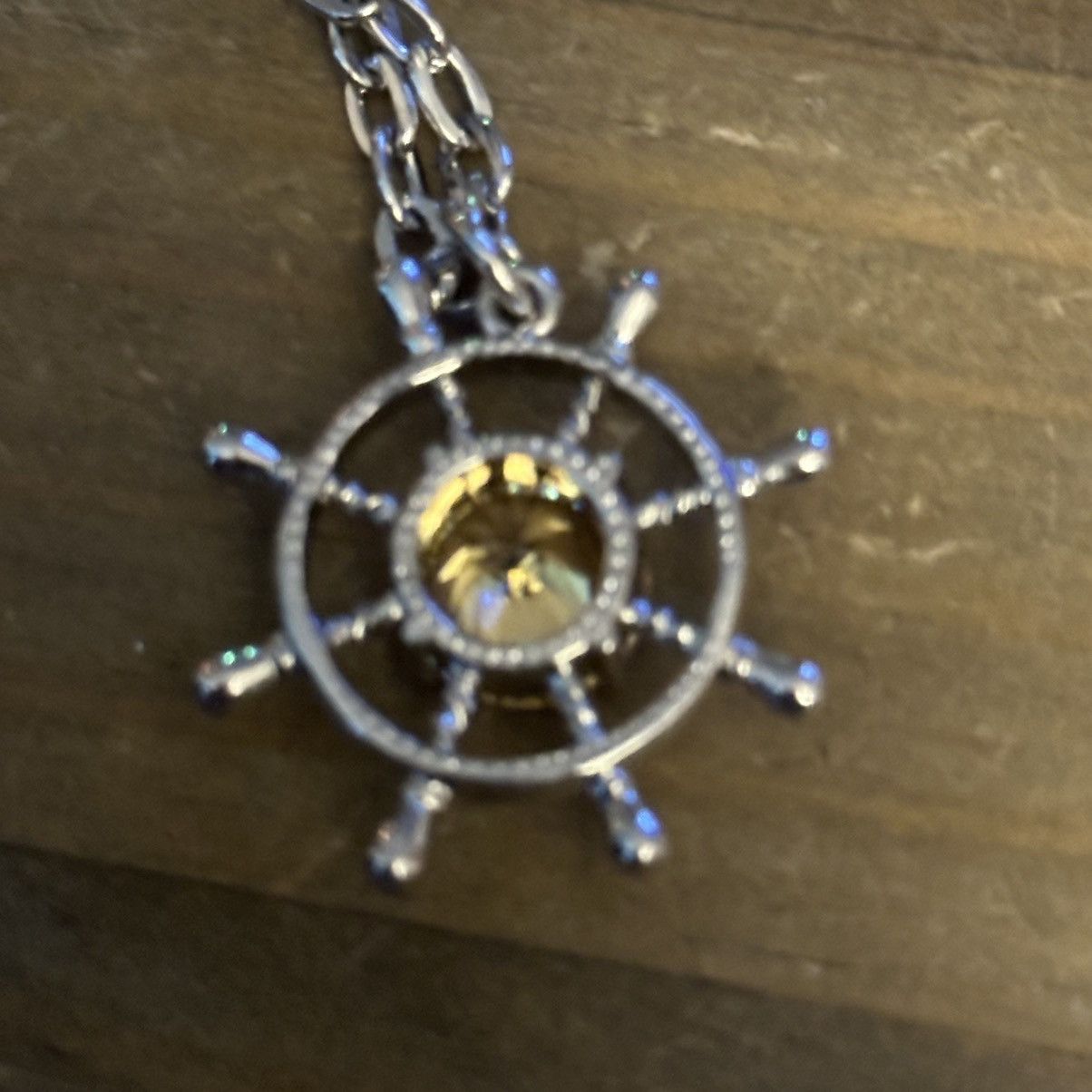 Other Rhinestone ships wheel pendant necklace Size ONE SIZE - 4 Thumbnail