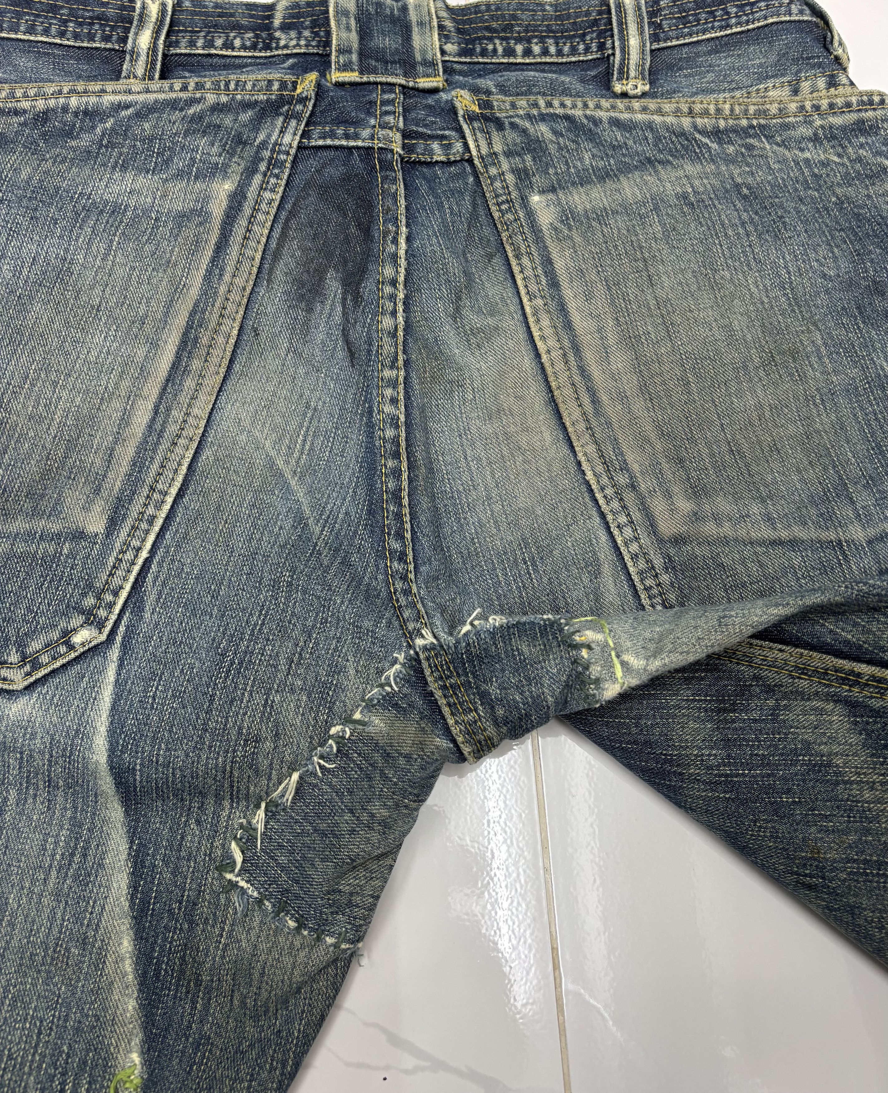 Sassafras Vintage Sassafras Gardener Destroy Jeans Short Size US 32 / EU 48 - 10 Thumbnail