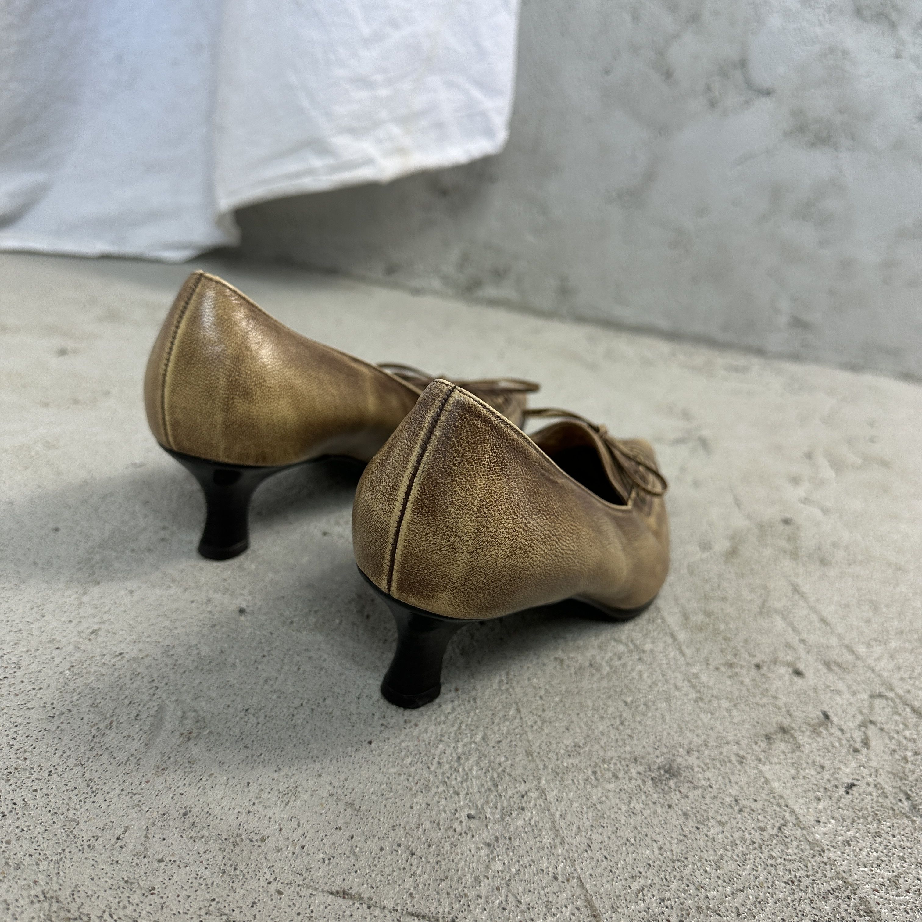 Vintage Leather Vintage Kitten Heels Y2K Size US 5.5 / IT 35.5 - 6 Thumbnail