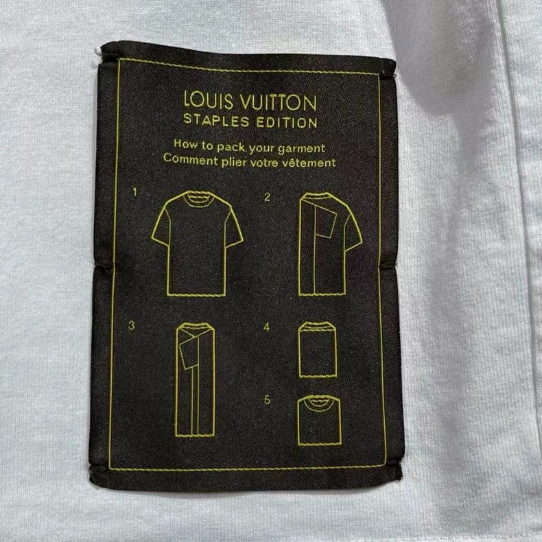 Louis Vuitton Louis Vuitton Instructions Short Sleeve Size US M / EU 48-50 / 2 - 3 Thumbnail