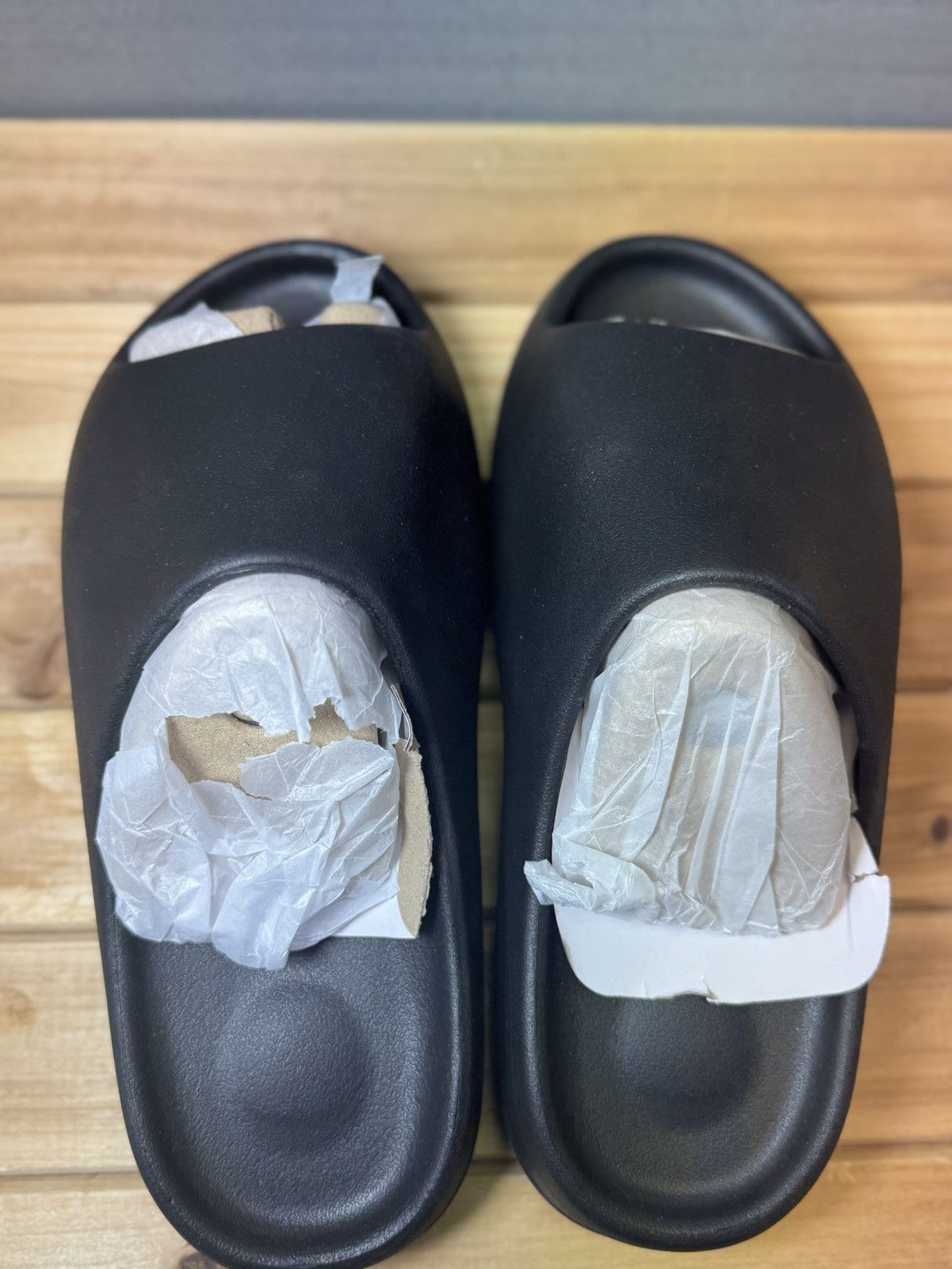 Yeezy Yeezy YZY YS-01 Black Slides Brand New Sizes 5-15 Size US 5 / EU 37 - 2 Thumbnail