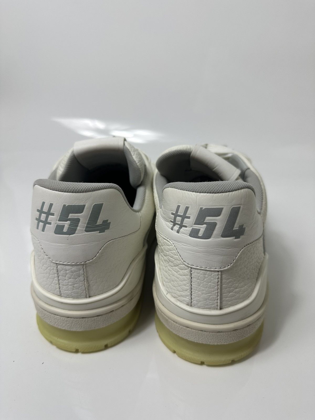 Louis Vuitton Louis Vuitton Trainer White/Grey Signature Size US 9.5 / EU 42-43 - 7 Thumbnail