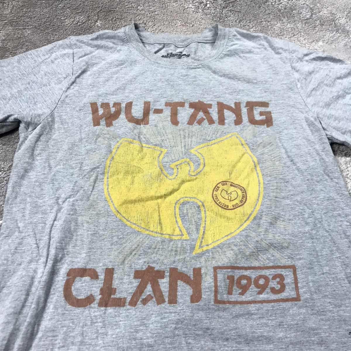 Vintage Vintage 90s Wu Tang Clan Graphic Tee Sun Faded Streetwear S Size US S / EU 44-46 / 1 - 1 Thumbnail