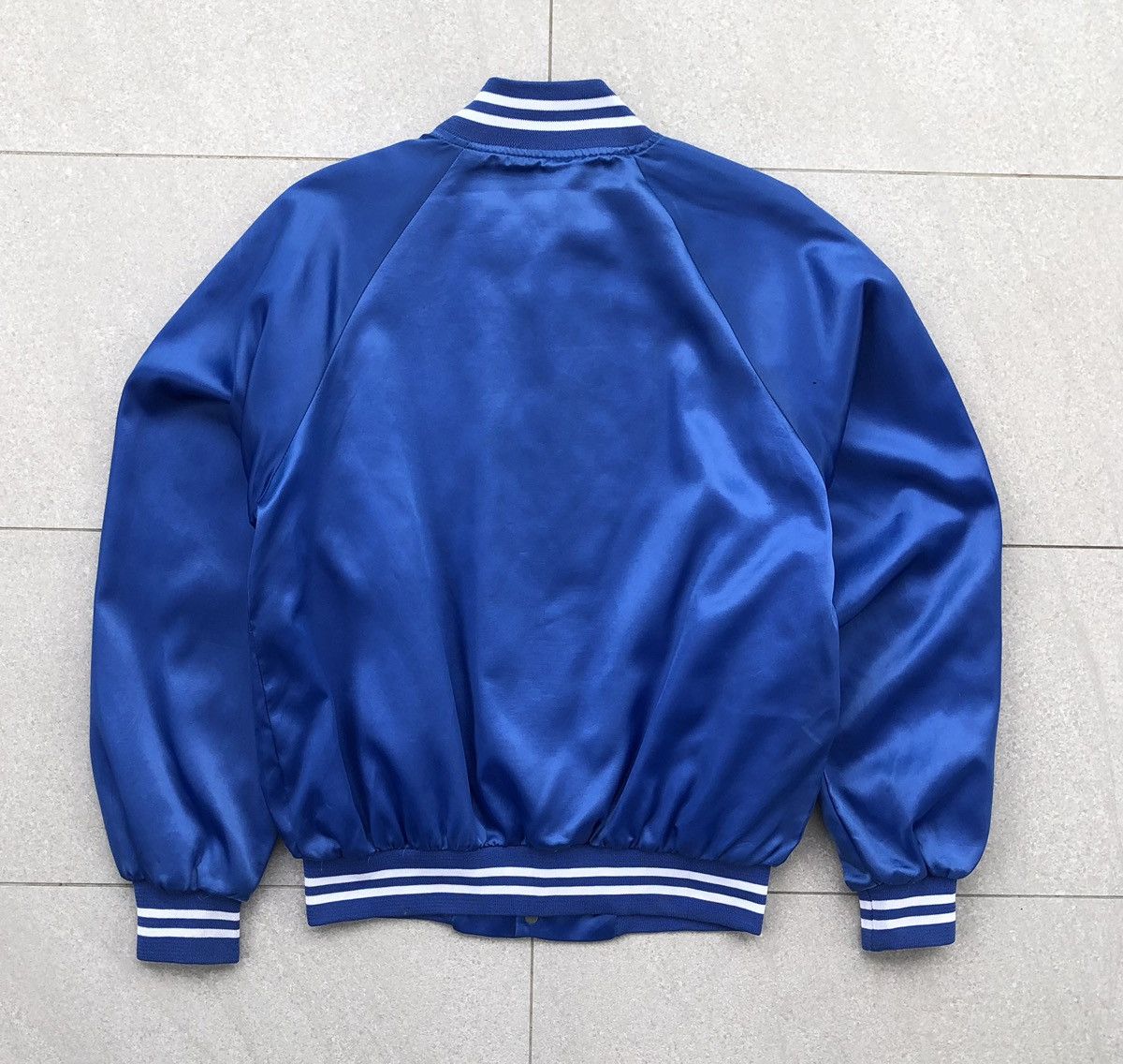Vintage Vintage 80s NBA Logo LA LAKERS Satin Varsity Jacket USA 🇺🇸 Size US M / EU 48-50 / 2 - 3 Thumbnail