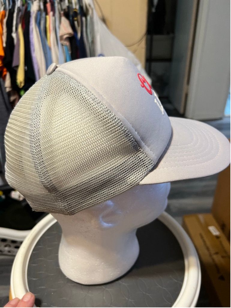 Other Men's Coors Light Grey Red Trucker Hat One Size Size ONE SIZE - 4 Thumbnail