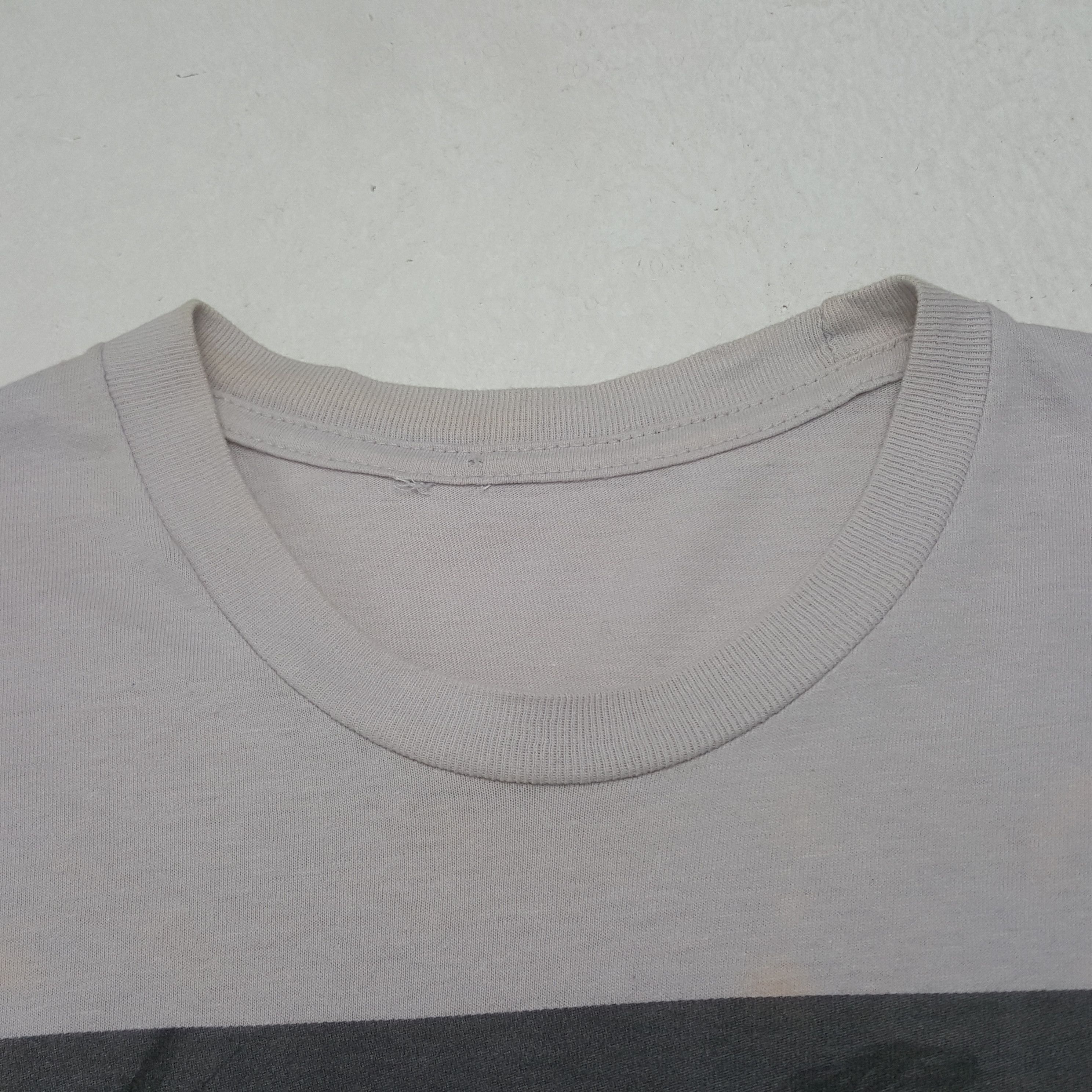 Band Tees Vintage Lady Gaga Alejandro Singer Tour Tshirt RR28 Size US M / EU 48-50 / 2 - 5 Thumbnail