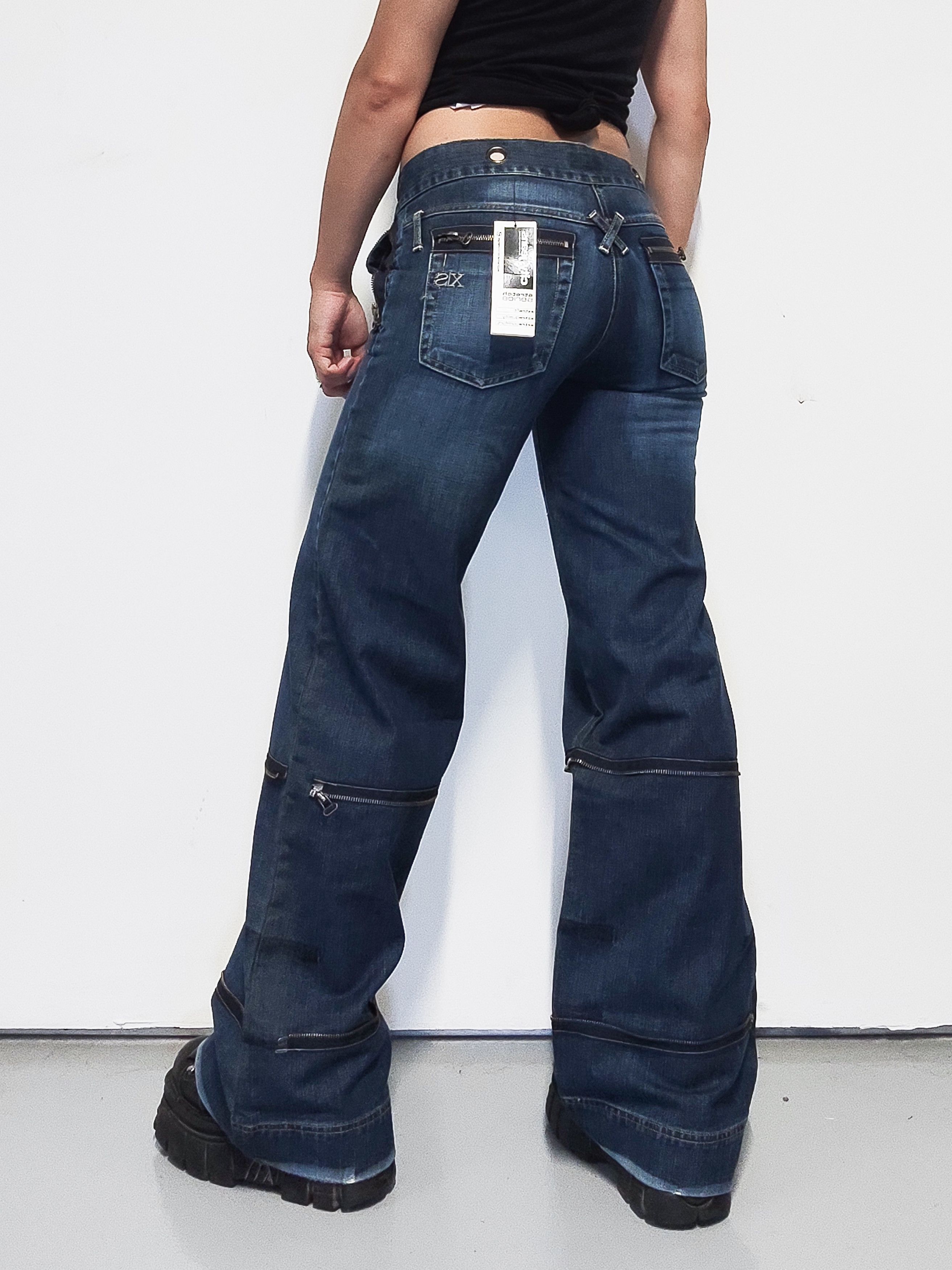 Vintage Vintage Y2k Deadstock Flared Jeans with Zippers and Eyelets Size 25" / US 0 / IT 36 - 2 Thumbnail