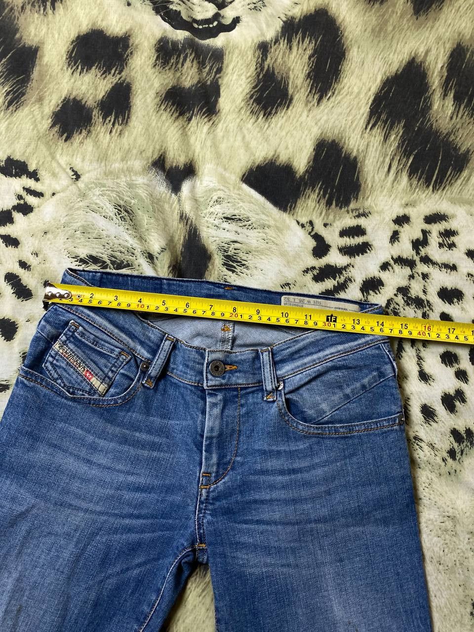 Diesel × Vintage Vintage Diesel Denim Jeans Skinny Fit Logo Size 26" / US 2 / IT 38 - 14 Thumbnail