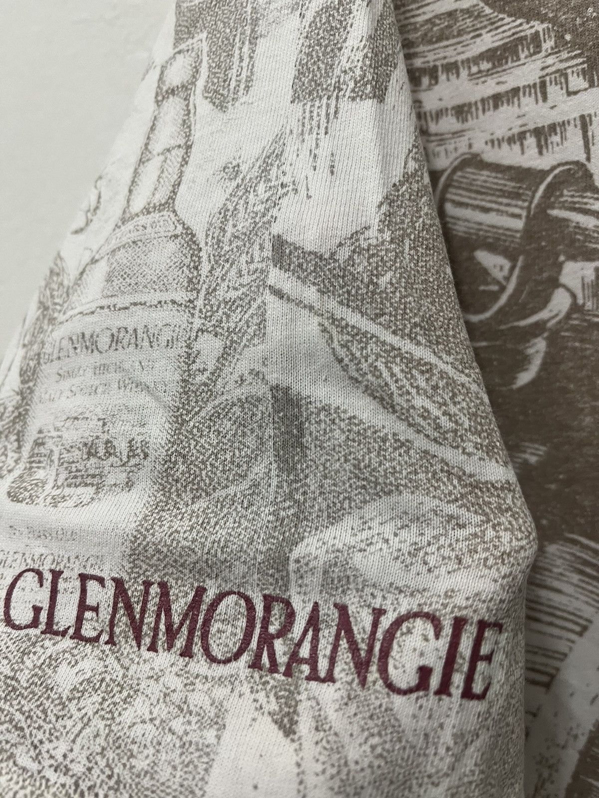 Vintage Vintage 90’s Glenmorangie Wine Tee Size US XL / EU 56 / 4 - 5 Thumbnail