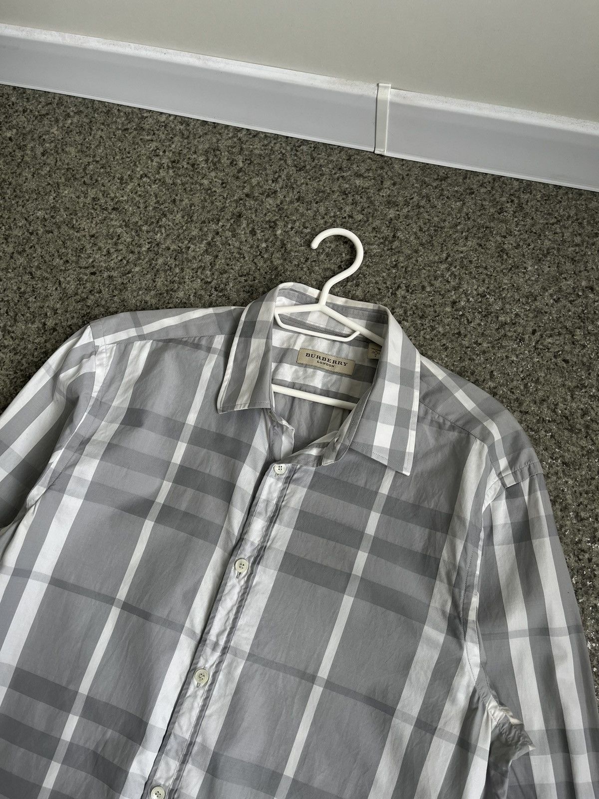Burberry Burberry Nova Check shirt sz L Size US L / EU 52-54 / 3 - 2 Thumbnail