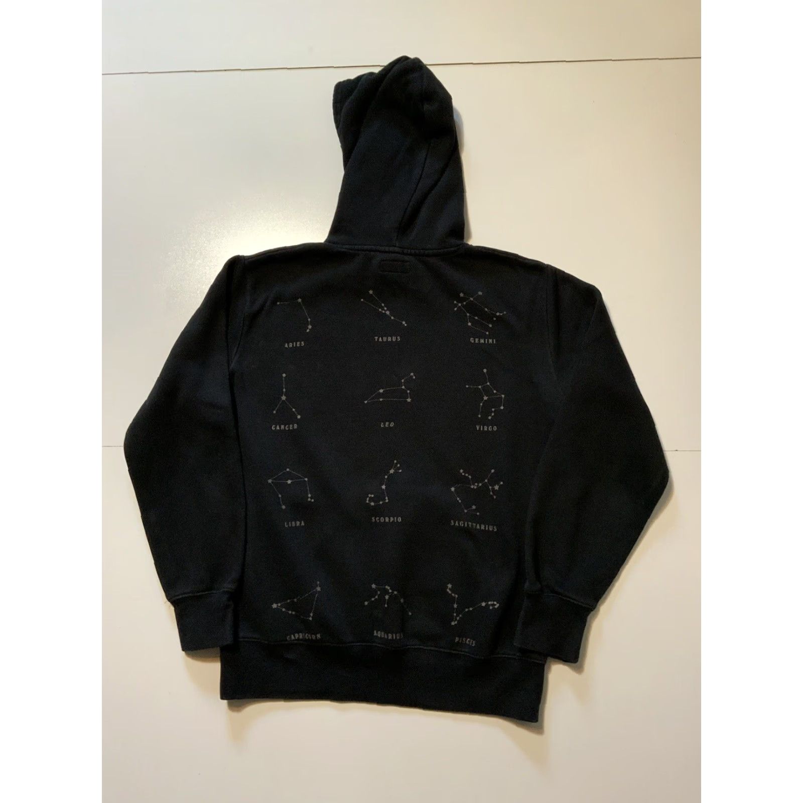 Vintage Chinatown Market Hoodie Zodiac Sign Black Double Side Graphic Pullover Fleece SM Mens S Pullover Hoodie Graphic Zodiac Black Double Side Mens S Size US S / EU 44-46 / 1 - 2 Thumbnail