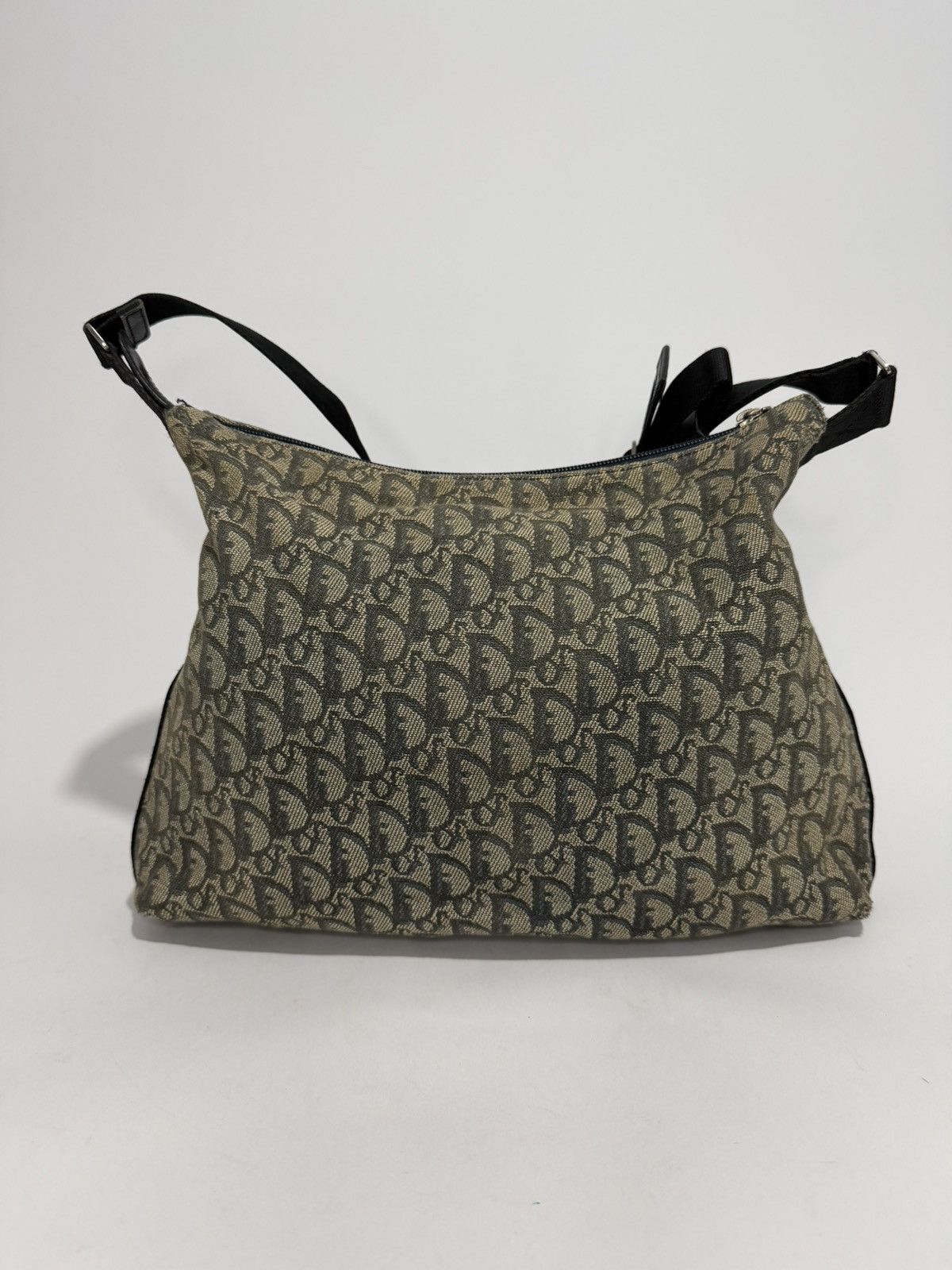 Dior CHRISTIAN DIOR Monogram Messenger Olive Size ONE SIZE - 1 Thumbnail